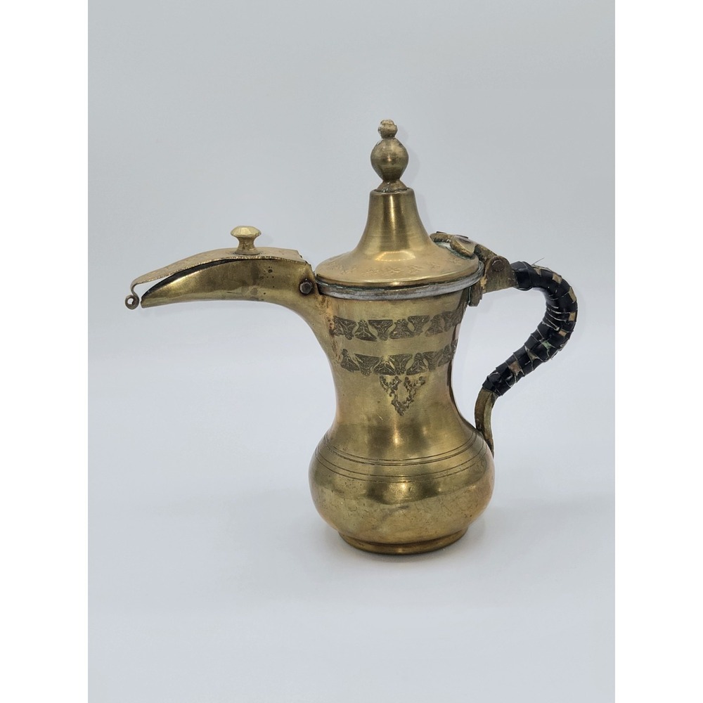 Middle Eastern Brass Dallah Coffee Pot Etched Form Decorative Islamic Teapot‎